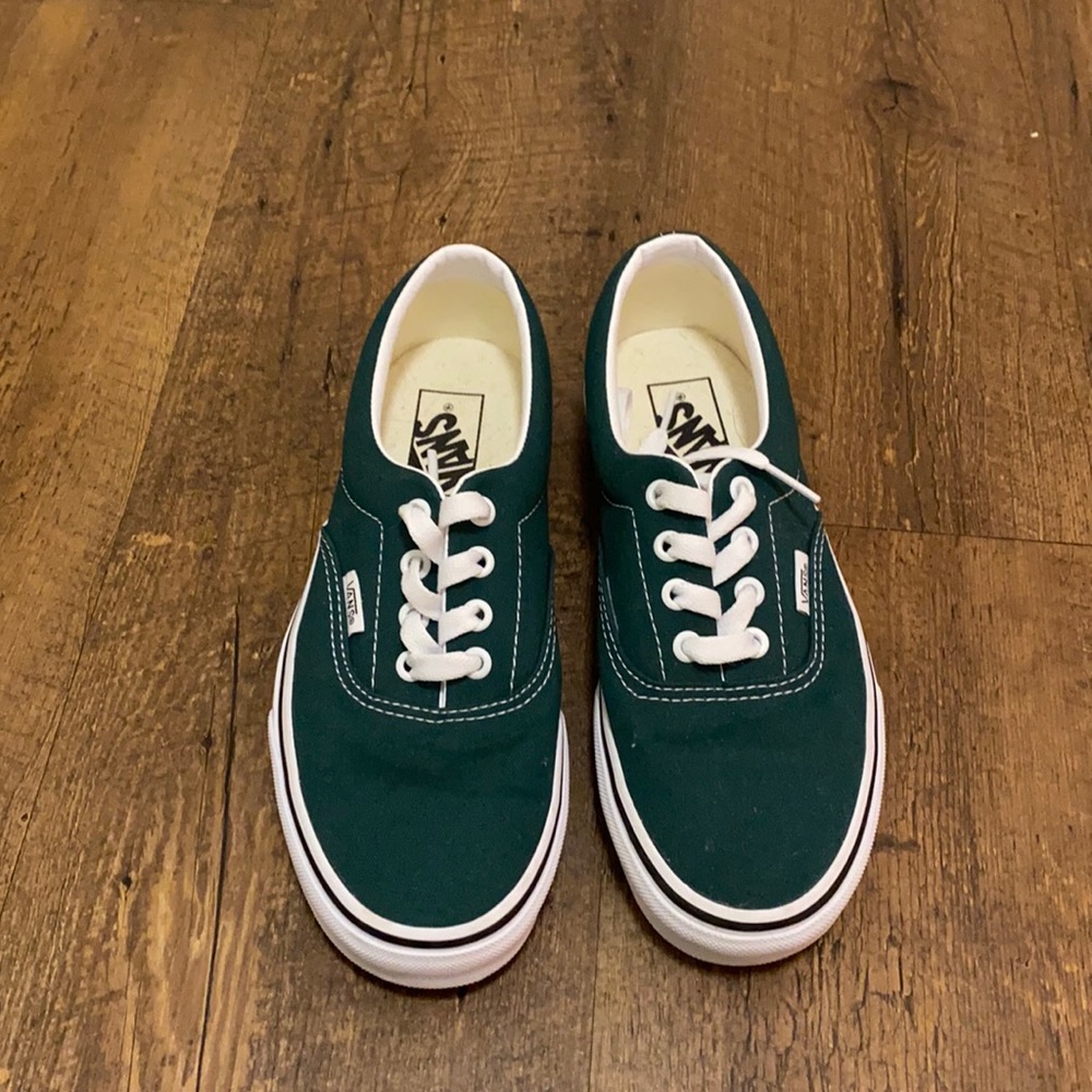 Vans era shoes. Women’s Size 7. Forest green.